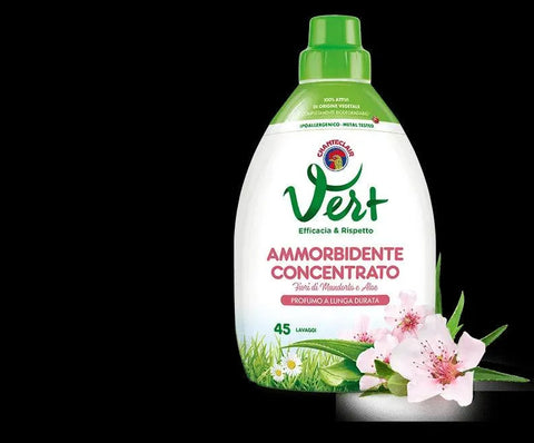 Chante clair Vert ecologische wasverzachter met amandelbloesem en Aloë vera, 900ml fles.