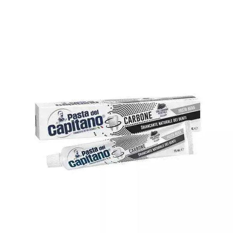 Pasta del Capitano tandpasta houtskool whitening effect tube and packaging.