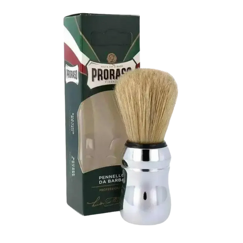 Proraso scheerkwast met verchroomd handvat en varkensharen voor optimaal aanbrengen van scheerschuim.
