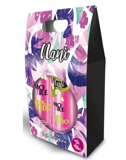 Nani sweet home cadeauverpakking "musk en bramen" bodymist 75  ml en bad en douchecreme 250ml - Hemelse-geuren.nl