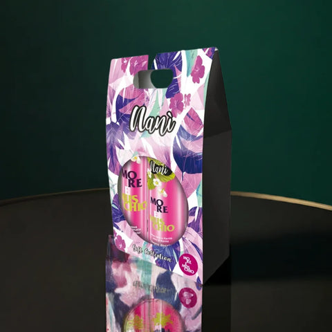 Nani sweet home cadeauverpakking "musk en bramen" bodymist 75  ml en bad en douchecreme 250ml - Hemelse-geuren.nl