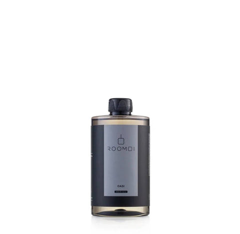ROOMOI geurstokjes Oasi navulling 500ml fles, oosterse geur van zwarte thee en vetiver.