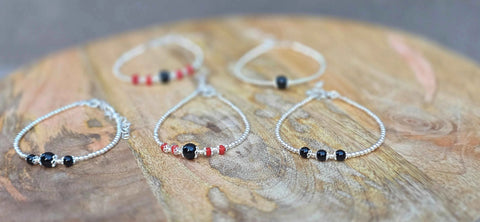 Beschermende Coccu Armband, 925 Zilver met 1 grote en 2 kleine Onyx stenen, Sardisch Amulet tegen Negativiteit - Hemelse-geuren.nl