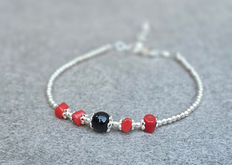 Beschermende Coccu Armband, 925 Zilver met Onyx en Rood Koraal, Sardisch Amulet tegen Negativiteit