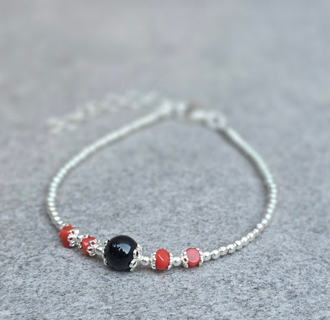 Beschermende Coccu Armband, 925 Zilver met Onyx en Rood Koraal, Sardisch Amulet tegen Negativiteit