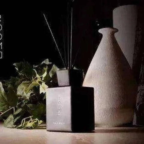 ROOMOI cadeauset regal glory 200ml geurstokjes +100ml geurspray - Hemelse-geuren.nl