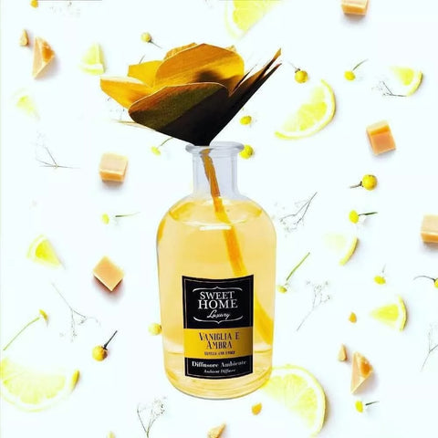 Sweet home geurstokjes in bloemvorm vanille en amber 250ml Cadeauverpakking - Hemelse-geuren.nl
